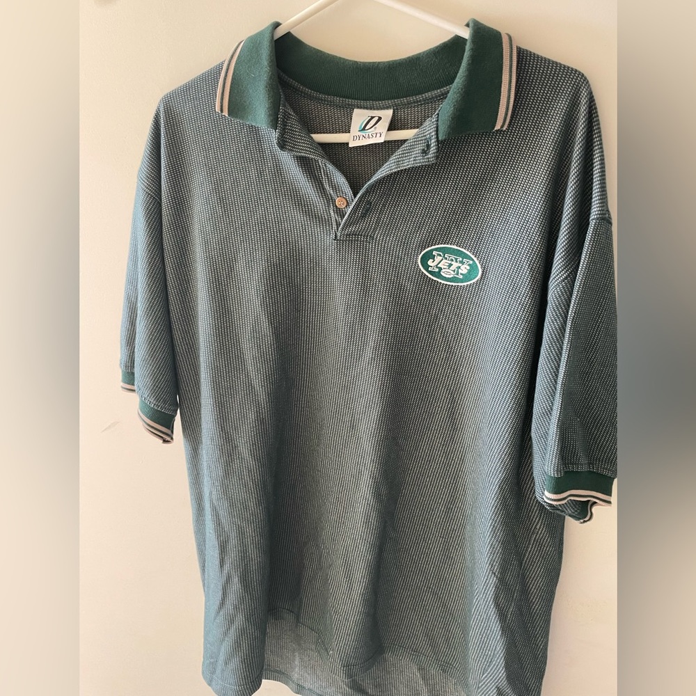 Very nice and detailed vintage NY Jets polo shirt!🔥